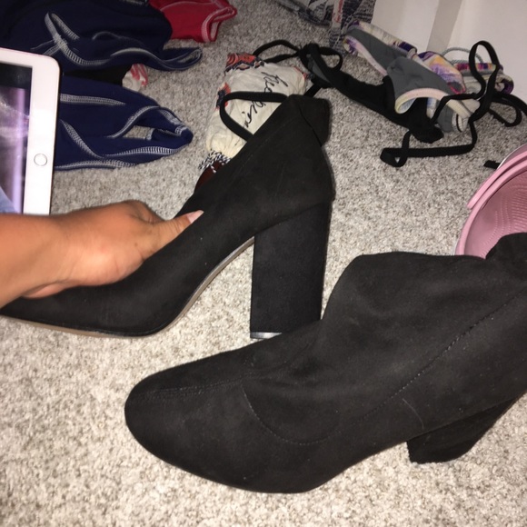 Black Velvet Heels - Picture 3 of 6